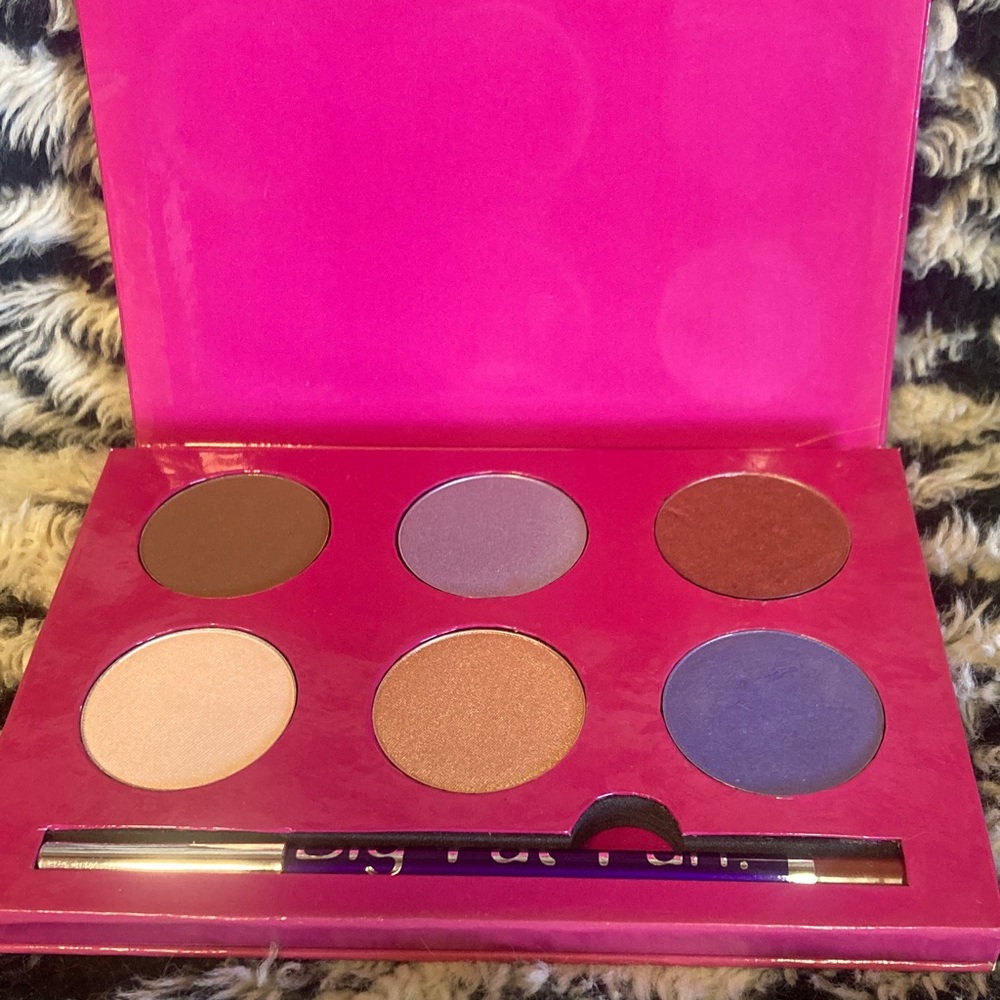 BedHead Cyberoptics Shadow Palette with Espresso Lip Liner #2